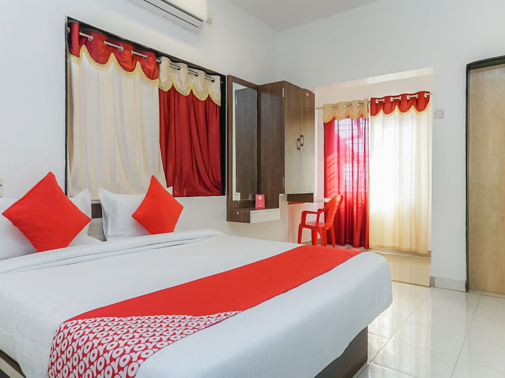 Treebo Trip Hotel Guru Krupa Mahābaleshwar Exterior foto