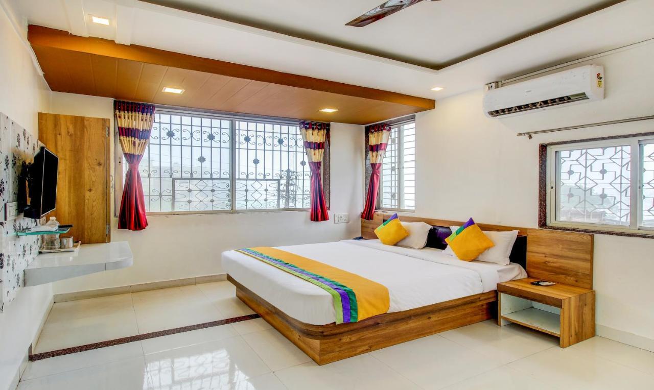 Treebo Trip Hotel Guru Krupa Mahābaleshwar Exterior foto