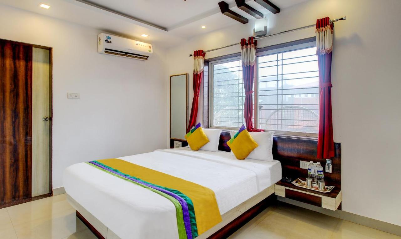 Treebo Trip Hotel Guru Krupa Mahābaleshwar Exterior foto